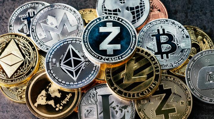 Emerging Cryptocurrencies to Watch: Investment Prospects for 2025